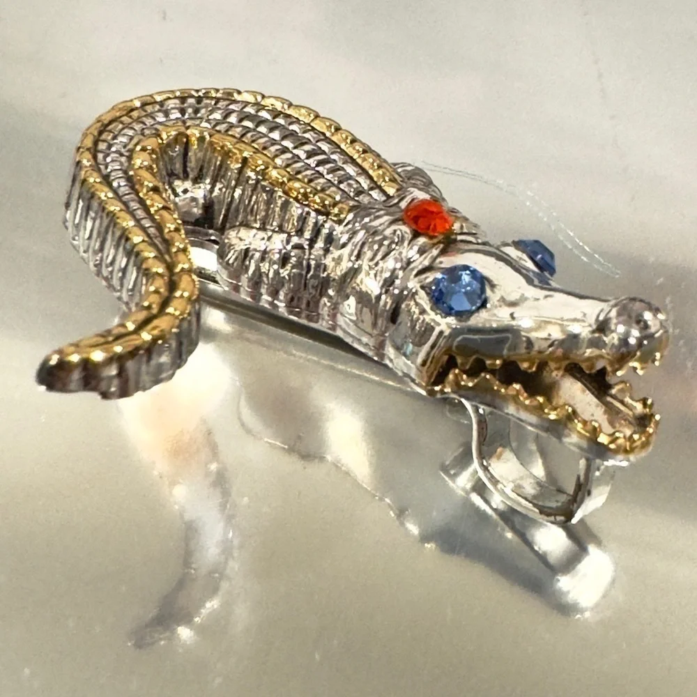 Gator Alligator Croc Crocodile Silver Gold Pin Brooch Pendant Charm